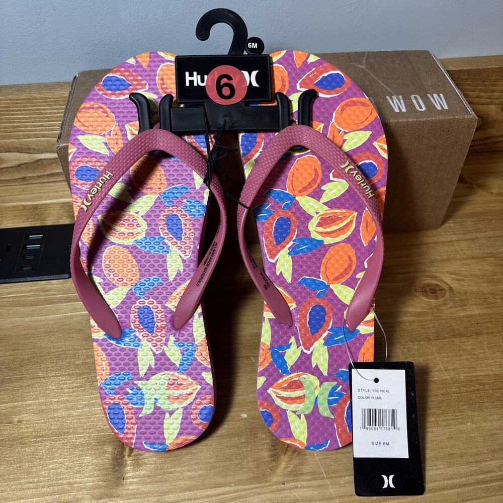 Hurley Women’s Tropical Flip Flops, Size 6M, Beach Or Pool, NWT,